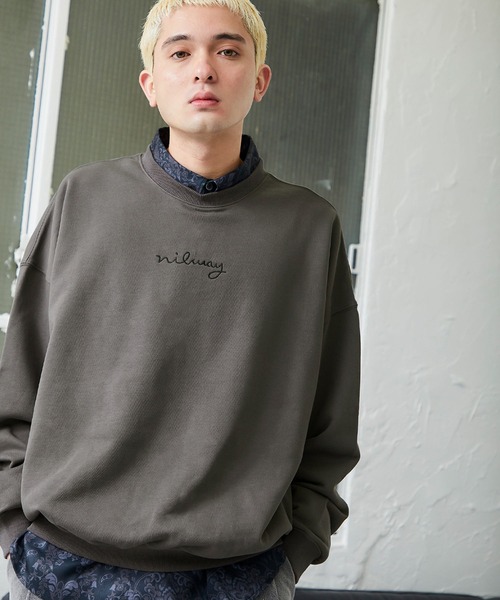 NILWAY（ニルウェイ）の「ファインコットン裏毛nilway筆記ロゴ刺繍ビッグクルー（スウェット・メンズ・ブラック/オフホワイト/グリーン/チャコール・MEDIUM/LARGE）」の4枚目の写真