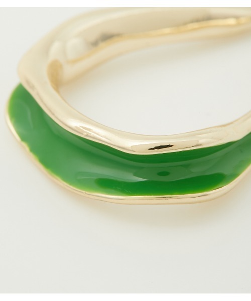AZUL by moussy（アズールバイマウジー）の「UNEVEN COLOR HOOP EARRINGS/アンイーブンカラーフープイヤリング（ピアス（両耳用）・レディース・ブラック/オフホワイト/グリーン・FREE）」の15枚目の写真