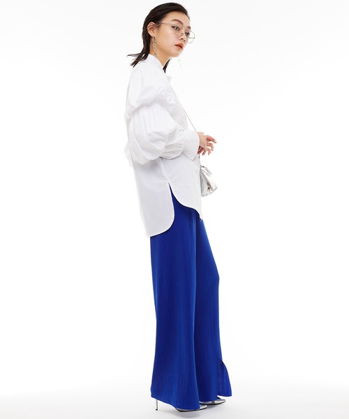 Narcissus（ナルシス）の「【Narcissus】ソデボリュームシャツ（シャツ/ブラウス・レディース・ブラック/ホワイト・FREE）」の4枚目の写真