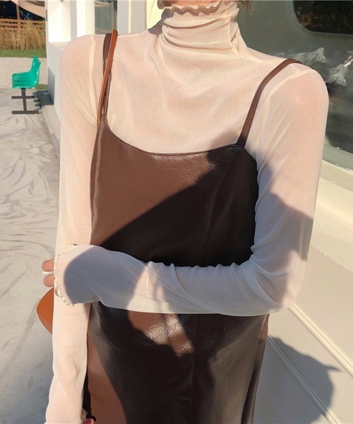 VIBGYOR Women（ヴィブジョー　ウィメン）の「【KOREA SELECT】メロウ シアートップス（シャツ/ブラウス・レディース・ホワイト/ブラック/ブラウン/グレー/アイボリー・FREE）」の2枚目の写真