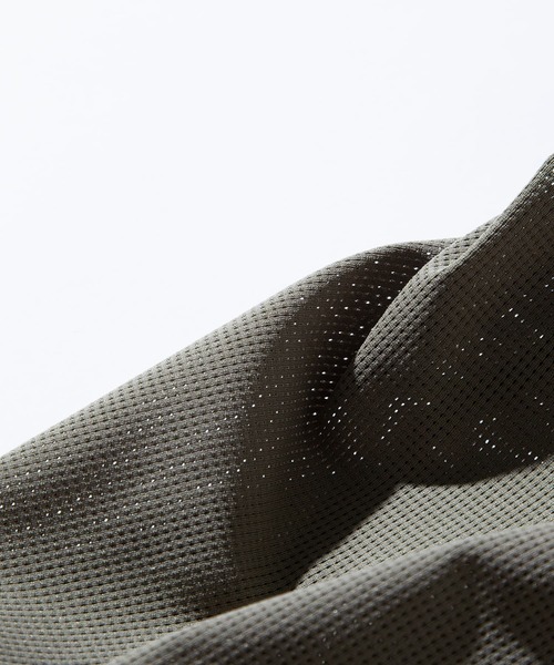 F/CE. （エフシーイー）の「F/CE. LAYERED COOL TOUCH TEE / エフシーイー レイヤード 接触冷感 Tシャツ（Tシャツ/カットソー・メンズ・ホワイト/ブラック/セージグリーン・MEDIUM/LARGE/SMALL/X-LARGE）」の10枚目の写真