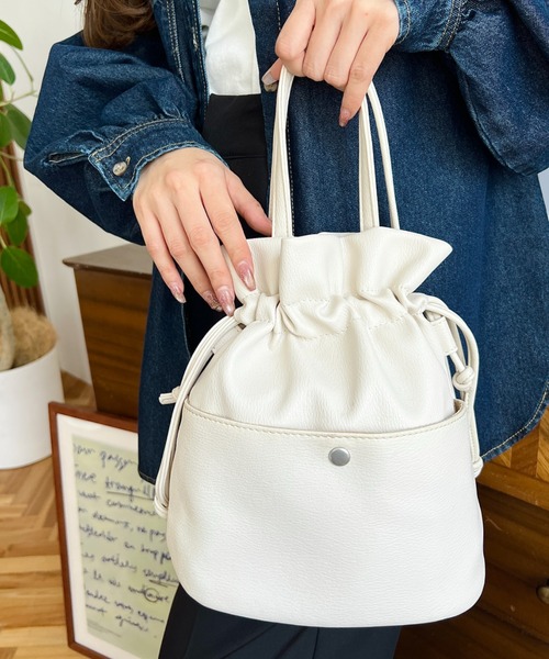 みゃ出品 セール】【累計販売数2万個突破！】フェイクレザー巾着バッグ