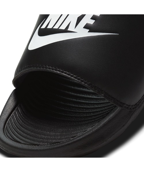NIKE(ナイキ)の「ナイキ NIKE ナイキ VICTORI ONE スライド(サンダル・レディース・ブラック×ホワイト・25.0cm/23.0cm/24.0cm)」の5枚目の写真