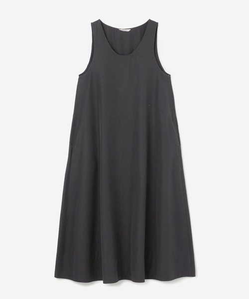 GYMPHLEX（ジムフレックス）の「Gymphlex | ポリエステルタフタ ノースリーブフレアワンピース WOMEN（ワンピース・レディース・グレイッシュベージュ/チャコール・14）」の8枚目の写真