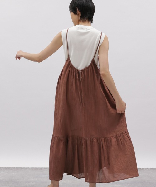 LAKOLE（ラコレ）の「クリンクルVティアードワンピース / 277584（ワンピース・レディース・ブラック/ブラウン/グリーン・SMALL/MEDIUM）」の3枚目の写真