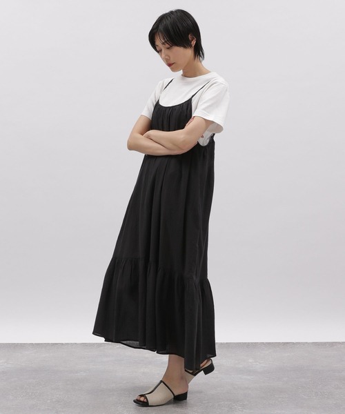 LAKOLE（ラコレ）の「クリンクルVティアードワンピース / 277584（ワンピース・レディース・ブラック/ブラウン/グリーン・SMALL/MEDIUM）」の4枚目の写真