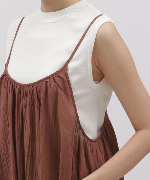 LAKOLE（ラコレ）の「クリンクルVティアードワンピース / 277584（ワンピース・レディース・ブラック/ブラウン/グリーン・SMALL/MEDIUM）」の14枚目の写真