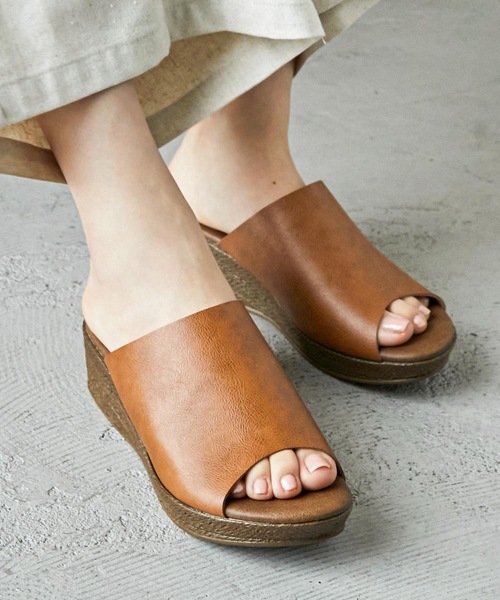Fashion Letter(ファッションレター)の「日本製ウェッジソールサボサンダル 痛くないサンダル(サンダル・レディース・ホワイト/ブラック/ダークブラウン/キャメル・LL/S/M/L)」の4枚目の写真