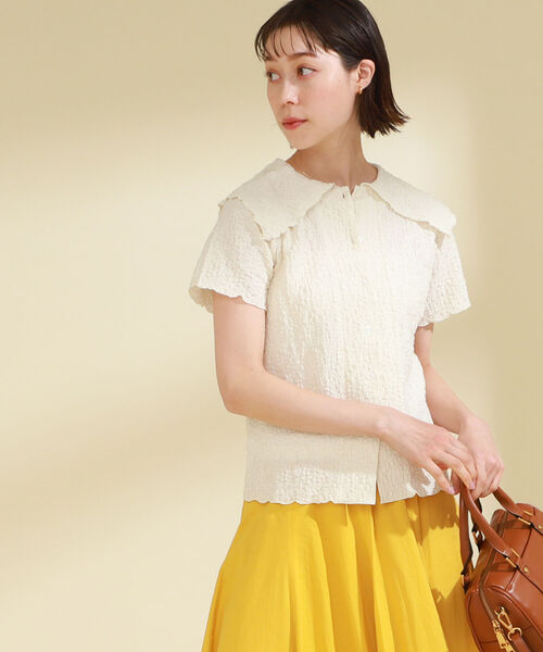 Ray BEAMS(レイビームス)の「Ray BEAMS / シャーリング ビッグカラー シャツ(シャツ/ブラウス・レディース・ブラック/オレンジ/オフホワイト・ONE SIZE)」の5枚目の写真