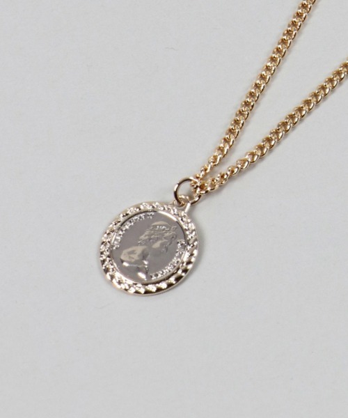 SPINNS（スピンズ）の「コインモチーフデザイン ステンレスチェーンネックレス（ネックレス・メンズ・シルバー系1/シルバー系2/シルバー系3/シルバー系4/シルバー系5/ゴールド系1/ゴールド系2/ゴールド系3/ゴールド系4/ゴールド系5・ONESIZE）」の8枚目の写真