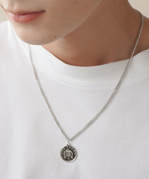 SPINNS（スピンズ）の「コインモチーフデザイン ステンレスチェーンネックレス（ネックレス・メンズ・シルバー系1/シルバー系2/シルバー系3/シルバー系4/シルバー系5/ゴールド系1/ゴールド系2/ゴールド系3/ゴールド系4/ゴールド系5・ONESIZE）」の15枚目の写真
