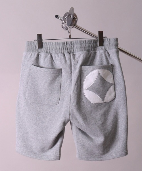 LUXE/R(ラグジュ)の「(RM)【ユニセックス】【LUXE/R】モノグラム ビッグ ロゴ ワッペン ショートパンツ(スウェットパンツ・メンズ・ホワイト/ブラック/杢グレー・MEDIUM/LARGE)」の11枚目の写真