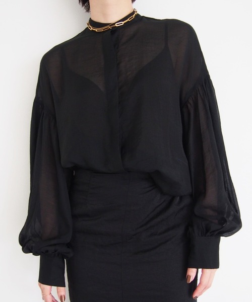 LA PEAU DE GEM(ラポドゥジェム)の「【LA PEAU DE GEM】ギャザースリーブブラウス(シャツ/ブラウス・レディース・ホワイト/ブラック・FREE)」の4枚目の写真