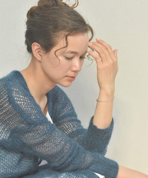 LHME（エルエイチエムイー）の「【WEB限定】”Gleam”ペタルチェーンブレスレット/サージカルステンレス（金属アレルギー対応）【LHME / エルエイチエムイー】（ブレスレット・レディース・シルバー/ゴールド・ONE SIZE）」の9枚目の写真