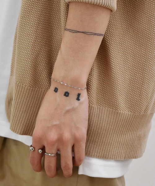 LHME（エルエイチエムイー）の「【WEB限定】”Gleam”ペタルチェーンブレスレット/サージカルステンレス（金属アレルギー対応）【LHME / エルエイチエムイー】（ブレスレット・レディース・シルバー/ゴールド・ONE SIZE）」の15枚目の写真