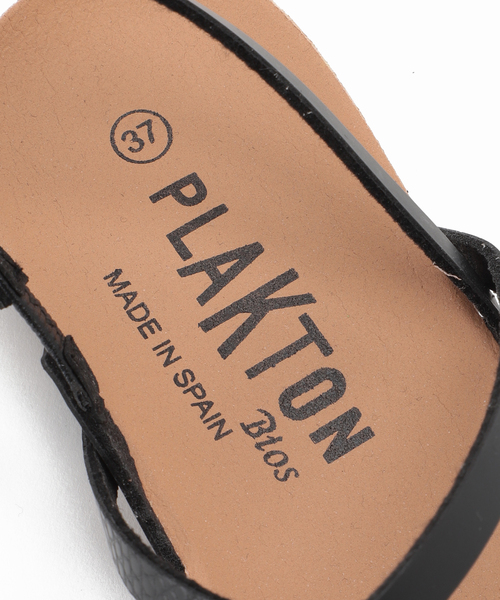PLAKTON(プラクトン)の「PLAKTON 別注Wクロスストラップサンダル(サンダル・レディース・ブラック/アイボリー/モカ・38/35/36/37/39)」の8枚目の写真