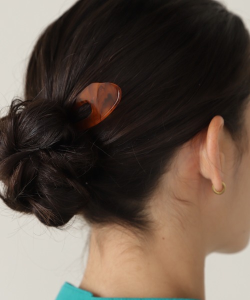 ROSE BUD（ローズバッド）の「(Lapuis AJM)ヘアコーム（その他ヘアアクセサリー・レディース・イエロー/ブラウン・FREE）」の2枚目の写真