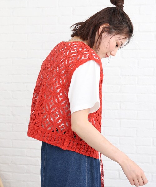 SHOO・LA・RUE(シューラルー)の「◆クロシェニットベスト(ベスト・レディース・ブラック/レンガ/アイボリー・02/03)」の12枚目の写真