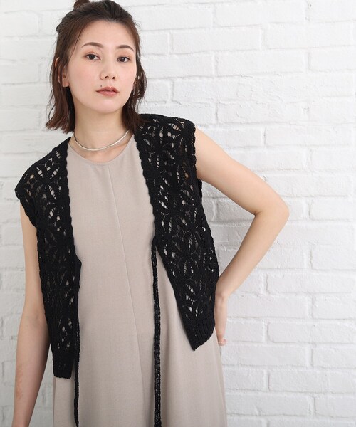 SHOO・LA・RUE(シューラルー)の「◆クロシェニットベスト(ベスト・レディース・ブラック/レンガ/アイボリー・02/03)」の21枚目の写真