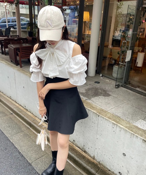 one after another NICE CLAUP（ワンアフターアナザーナイスクラップ）の「肩開きマルチWAYボウタイブラウス（シャツ/ブラウス・レディース・ベージュ/オフホワイト/ホワイト系その他/ブラック系その他・FREE）」の12枚目の写真