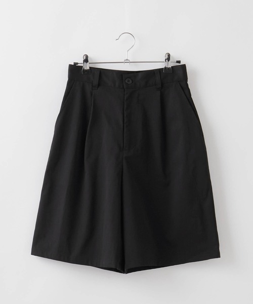 BONLECILL(ボンルシール)の「タック入り ハイウエストチノショートパンツ(チノパンツ・レディース・ブラック/ベージュ/ネイビー/アイボリー・M/L)」の10枚目の写真