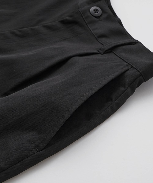 BONLECILL(ボンルシール)の「タック入り ハイウエストチノショートパンツ(チノパンツ・レディース・ブラック/ベージュ/ネイビー/アイボリー・M/L)」の6枚目の写真