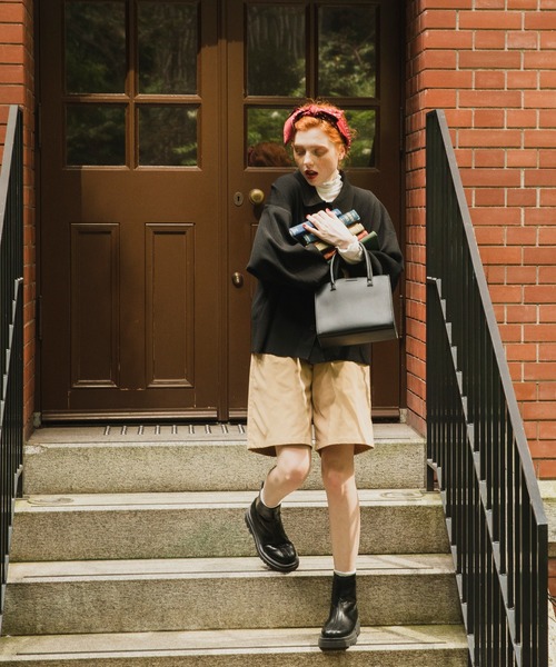 BONLECILL(ボンルシール)の「タック入り ハイウエストチノショートパンツ(チノパンツ・レディース・ブラック/ベージュ/ネイビー/アイボリー・M/L)」の12枚目の写真