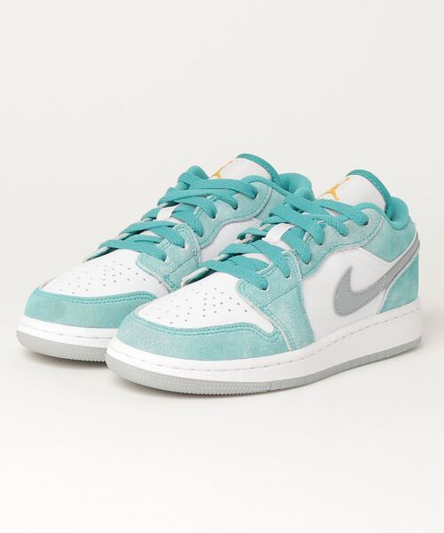 AIR JORDAN 1 LOW SE GS DO8244-301