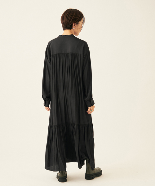 journal standard L'essage（ジャーナルスタンダードレサージュ）の「《追加》ローグストライプ/デシンマキシティアードワンピース（ワンピース・レディース・ブラック/ネイビー系1・FREE）」の3枚目の写真