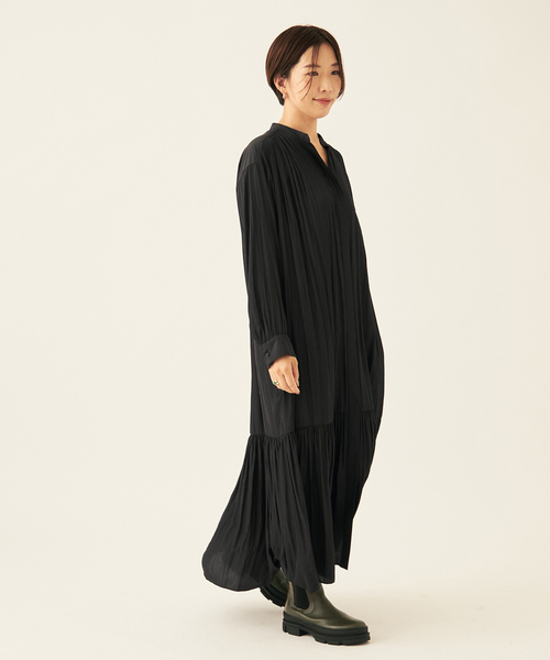 journal standard L'essage（ジャーナルスタンダードレサージュ）の「《追加》ローグストライプ/デシンマキシティアードワンピース（ワンピース・レディース・ブラック/ネイビー系1・FREE）」の4枚目の写真