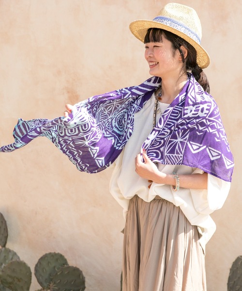 チャイハネ（チャイハネ）の「【チャイハネ】幾何学柄カパストール（ストール/ショール・レディース・ブラック/パープル/キャメル/カーキ・FREE）」の4枚目の写真