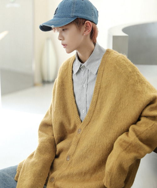 neos（ネオス）の「【neos -addictive design-】ビッグシルエット アクリル 総柄 モヘアタッチ ニット カーディガン（カーディガン/ボレロ・メンズ・ホワイト系2/グレー系1/ベージュ系1/ブラウン/パープル/ブラック系1/チャコールグレー/ホワイト系1/ベージュ系2/ブラック/ベージュ/マスタード/ブラック系2/ベージュ系3/ブラウン系/ブラック系3/ワインレッド・LARGE/MEDIUM）」の16枚目の写真