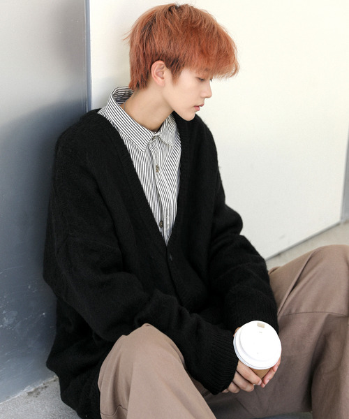 neos（ネオス）の「【neos -addictive design-】ビッグシルエット アクリル 総柄 モヘアタッチ ニット カーディガン（カーディガン/ボレロ・メンズ・ホワイト系2/グレー系1/ベージュ系1/ブラウン/パープル/ブラック系1/チャコールグレー/ホワイト系1/ベージュ系2/ブラック/ベージュ/マスタード/ブラック系2/ベージュ系3/ブラウン系/ブラック系3/ワインレッド・LARGE/MEDIUM）」の4枚目の写真