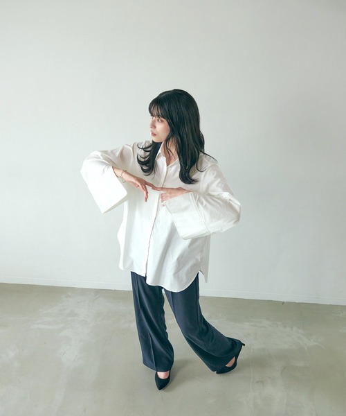 Dita Muaj.（ディータムアージュ）の「【ZOZO限定】Muaj.ベルスリーブスリットシャツ（シャツ/ブラウス・レディース・ブラック/モカ/ホワイト・FREE）」の6枚目の写真