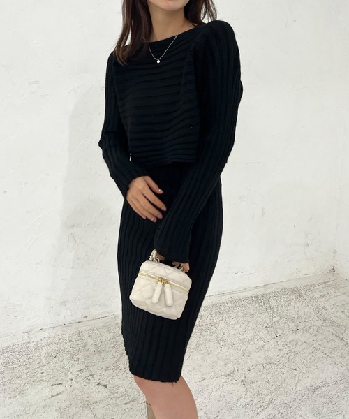 Lamoa(ラモア)の「Lamoa/リブニットワンピース ニットトップス セット(ワンピース・レディース・ホワイト/ブラック/ブルー/ピンク・FREE)」の16枚目の写真