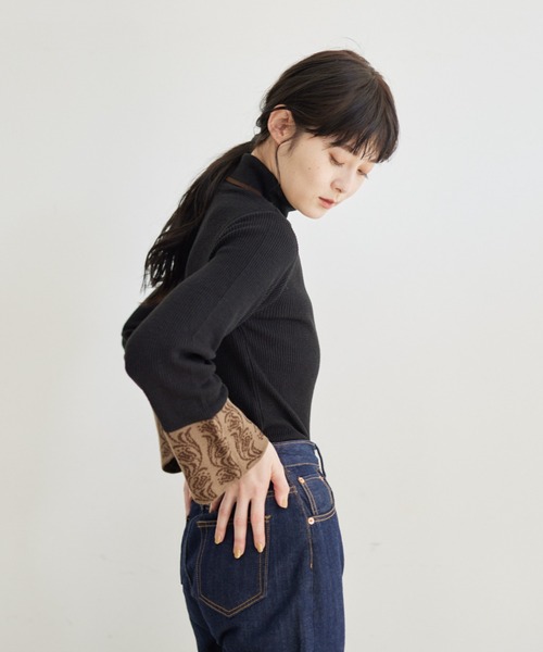 idem（イデム）の「【ZOZOTOWN限定】tulip turtleneck knit/オリジナルジャガードタートルニット（ニット/セーター・レディース・ブラック/ベージュ・FREE）」の7枚目の写真