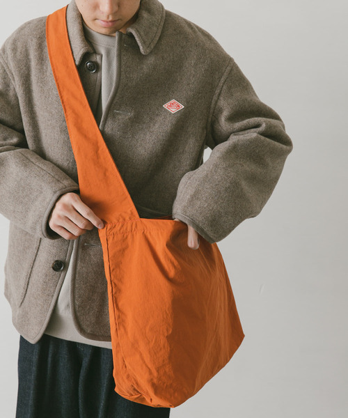 URBAN RESEARCH DOORS(アーバンリサーチドアーズ)の「ナイロンマーケットショルダー(ショルダーバッグ・メンズ・ライトカーキ/オレンジ系その他/ブラック/グレー系その他・-)」の8枚目の写真