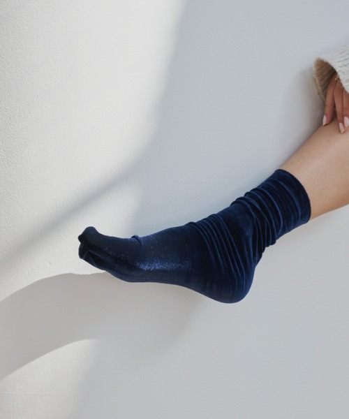 Aunt Marie's（アントマリーズ）の「【昨シーズン即完アイテム！】ベロアソックス（ソックス/靴下・レディース・ボルドー/ネイビー/チャコールグレー/ブラック・FREE）」の16枚目の写真