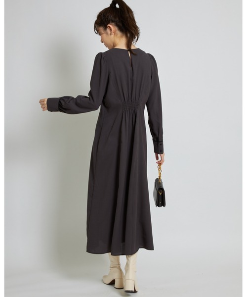 tocco closet（トッコ　クローゼット）の「【ZOZO限定】２ＷＡＹビックカラー付き配色ワンピース（ワンピース・レディース・ブルー/チャコール/ベージュ・M）」の5枚目の写真
