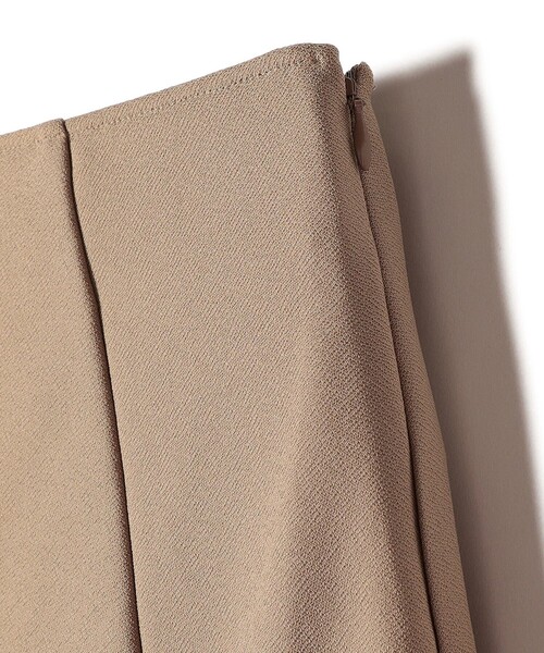 SHIPS(シップス)の「*〈手洗い可能〉ジョーゼット 切替 セミフレアスカート◆(スカート・レディース・ブラック/ベージュ/オフホワイト/ブルー・SMALL/MEDIUM)」の13枚目の写真