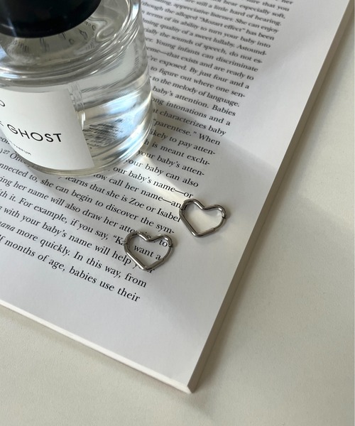 prose verse（プロズヴェール）の「〈サージカルステンレス〉ハートフープピアス（ピアス（両耳用）・レディース・シルバー/ゴールド・ﾌﾘ-）」の2枚目の写真