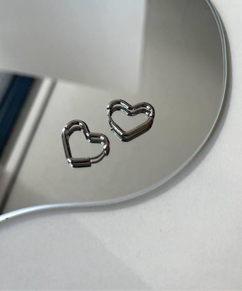 prose verse（プロズヴェール）の「〈サージカルステンレス〉ハートフープピアス（ピアス（両耳用）・レディース・シルバー/ゴールド・ﾌﾘ-）」の6枚目の写真