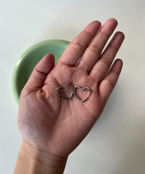 prose verse（プロズヴェール）の「〈サージカルステンレス〉ハートフープピアス（ピアス（両耳用）・レディース・シルバー/ゴールド・ﾌﾘ-）」の5枚目の写真