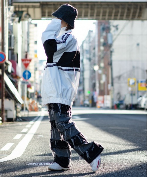 SUGGESTION(サジェッション)の「SUGGESTION ナイロンスタンドジャケット(ナイロンジャケット・メンズ・ホワイト/ブラック/レッド・M/L)」の17枚目の写真