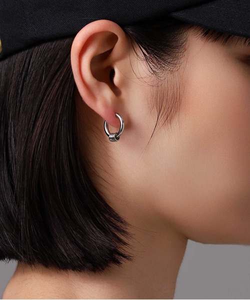 LION HEART(ライオンハート)の「【限定展開】“LH-1”リングチャームフープピアス/サージカルステンレス(金属アレルギー対応)【LION HEART / ライオンハート】(ピアス(片耳用)・メンズ・シルバー・ONE SIZE)」の16枚目の写真