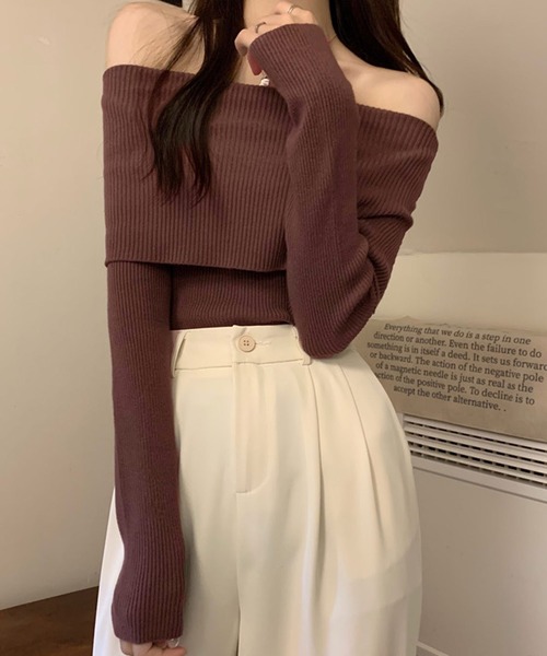 shopnikoniko(ショップニコニコ)の「オフショルダー リブニットトップス(ニット/セーター・レディース・ホワイト/ブラウン/ベージュ/ブラック・フリー)」の4枚目の写真