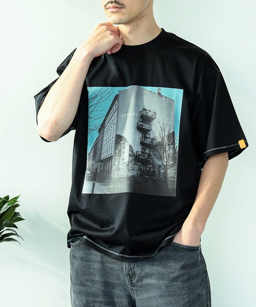 BEAMS LIGHTS(ビームスライツ)の「BEAMS LIGHTS / LUXUAL プリント Tシャツ(Tシャツ/カットソー・メンズ・ブラウン系その他2/ブラック/ホワイト・SMALL/MEDIUM/LARGE)」の21枚目の写真
