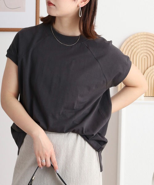atONE(アットワン)の「atONE クルーネックフレンチスリーブTシャツ 半袖(Tシャツ/カットソー・レディース・ブラック/モカ/オフホワイト/チャコールグレー/ミント/ホワイト×ブラック/ブラック×ホワイト/ホワイト系その他5・F)」の6枚目の写真
