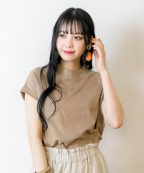 atONE(アットワン)の「atONE クルーネックフレンチスリーブTシャツ 半袖(Tシャツ/カットソー・レディース・ブラック/モカ/オフホワイト/チャコールグレー/ミント/ホワイト×ブラック/ブラック×ホワイト/ホワイト系その他5・F)」の9枚目の写真