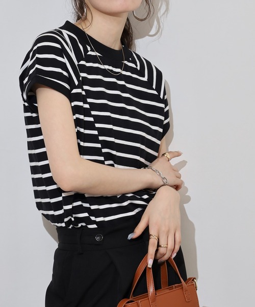 atONE(アットワン)の「atONE クルーネックフレンチスリーブTシャツ 半袖(Tシャツ/カットソー・レディース・ブラック/モカ/オフホワイト/チャコールグレー/ミント/ホワイト×ブラック/ブラック×ホワイト/ホワイト系その他5・F)」の20枚目の写真